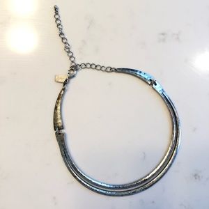 Circle necklace with adjustable chain